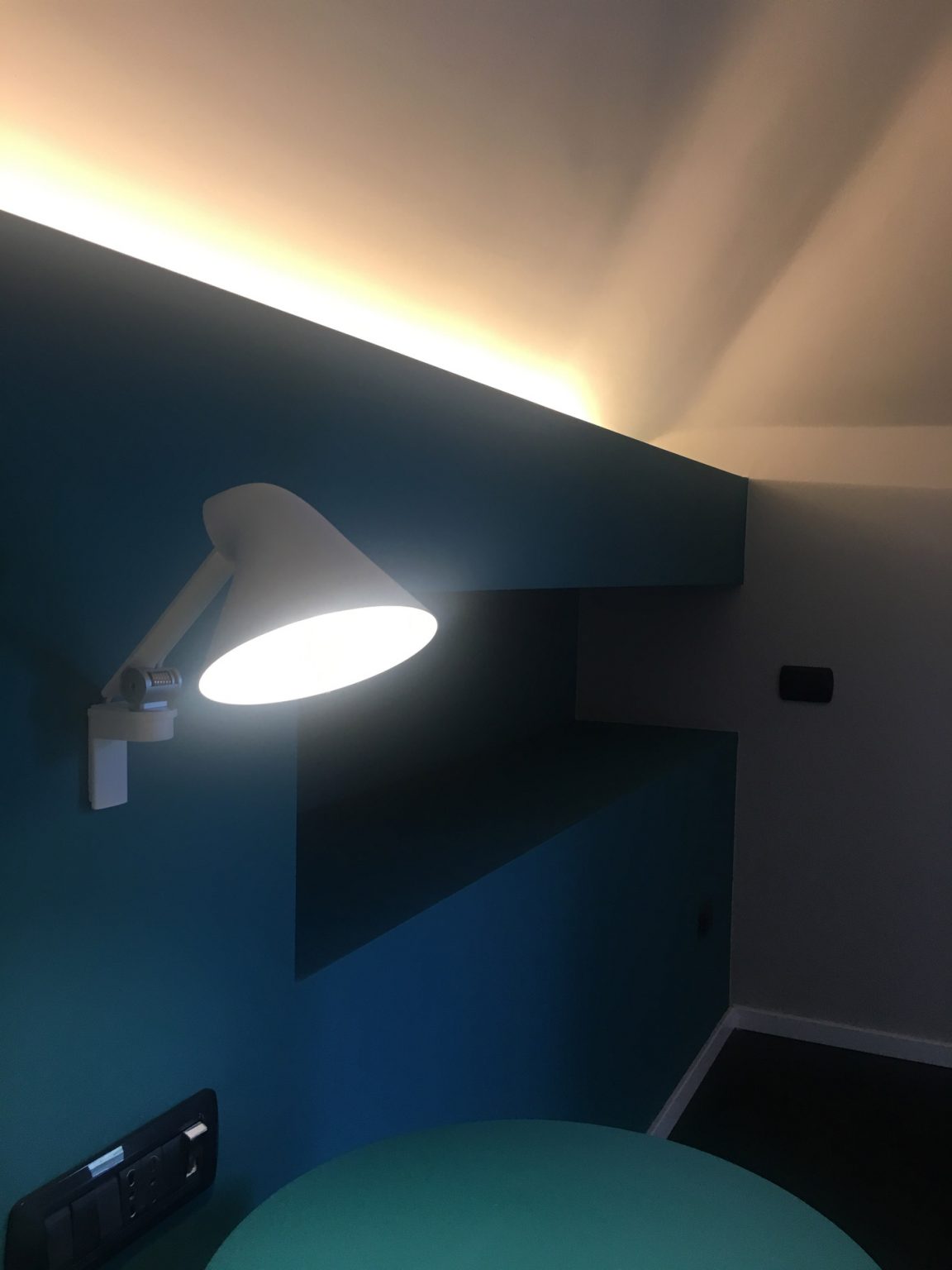 mansarda-genova-quarto-camera-realizzato-01